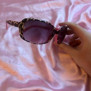 Leopard Print Sunglasses with Pink Tint